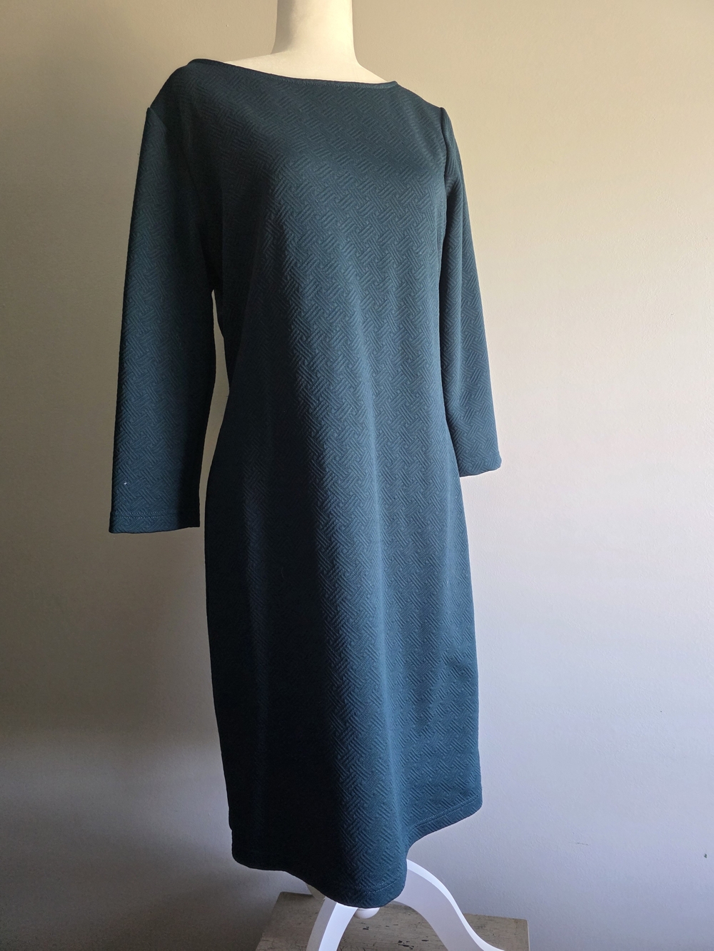 Sharagano Women’s Teal Textured 3/4 Sleeve Shift Sheath Dress